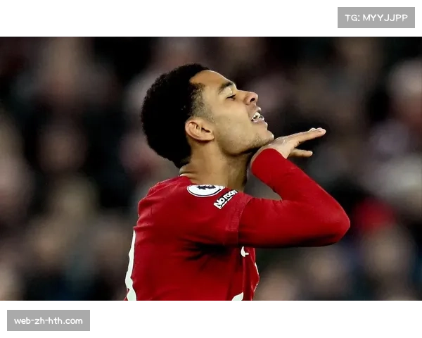 加克波远射中柱运气欠佳 利物浦前锋与进球擦肩而过